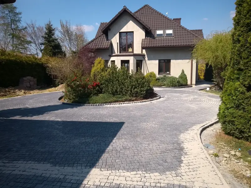Realizacja brukarska Kraków - podjazd